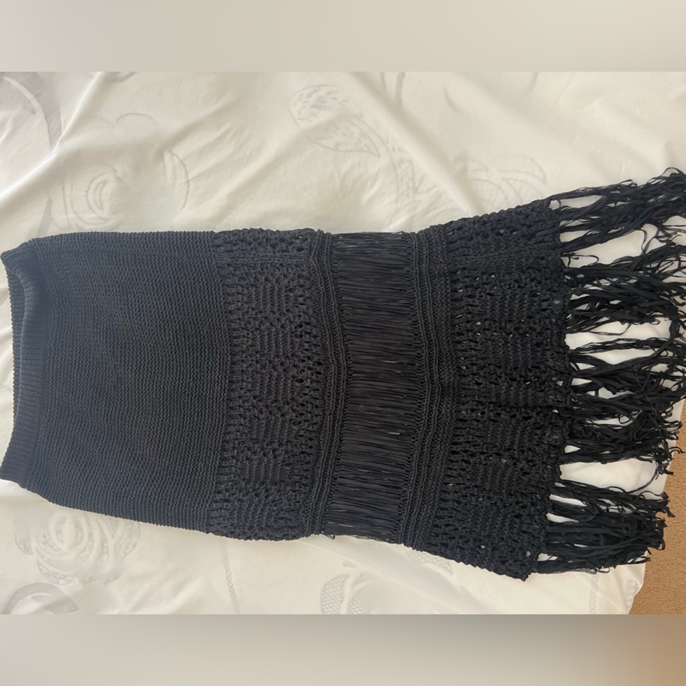 Moon River Black woven skirt